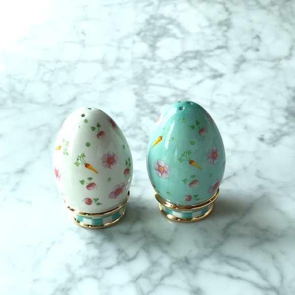 mackenzie childs Patience Brewster Forget Me Knot Egg Salt & Pepper Set - Picture 2 of 7